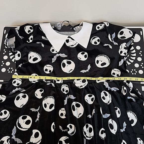Torrid Disney The Nightmare Before Christmas Velvet Dress Plus Size 3 | 22-24 - Picture 12 of 15